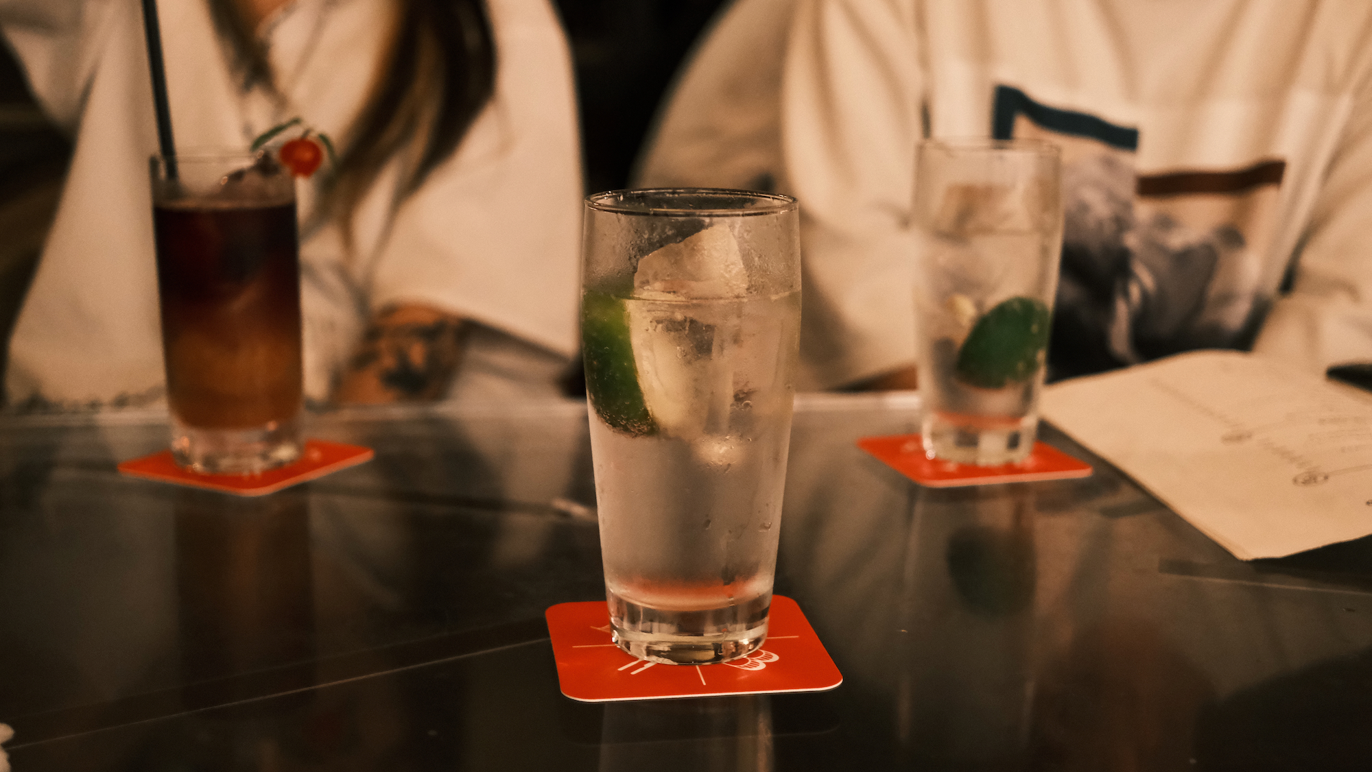 Niviくん、小柴くん、宮崎さんとの飲み。この時まだ小柴くんは来ていない